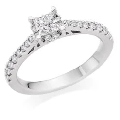 18ct White Gold Diamond Princess Cut Ring